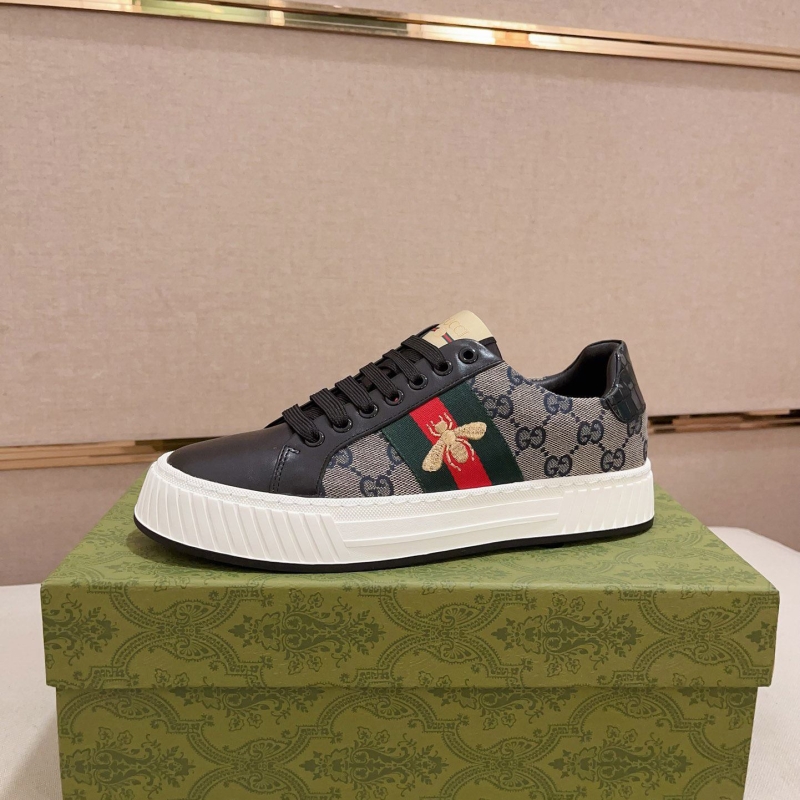 G*u*i casual shoes